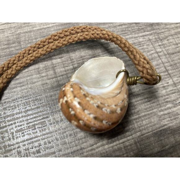 Artisan Real Sea Ocean Shell Rope Pendant Beach Necklace 15.5” - Picture 8 of 11
